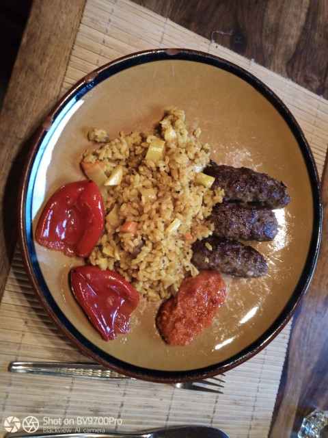 IMG_20200502_175627 cevapcici 11.jpg (184.06 KiB) 4929-mal betrachtet IMG_20200502_175627 cevapcici 11.jpg