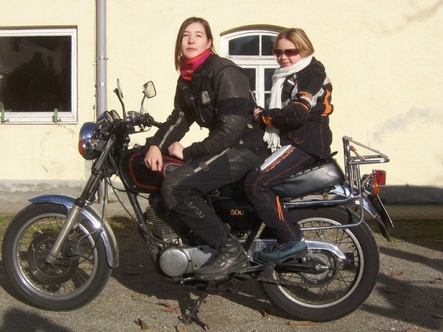 Ronja und Alice 2010.jpg