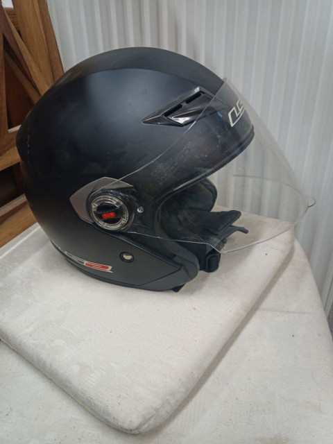 IMG_20220505_063711helm1.jpg (127.89 KiB) 5692-mal betrachtet IMG_20220505_063711helm1.jpg