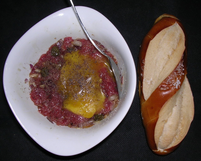 Steak tartare.JPG