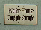 Innsbruck-Straßenschild-alt.jpg