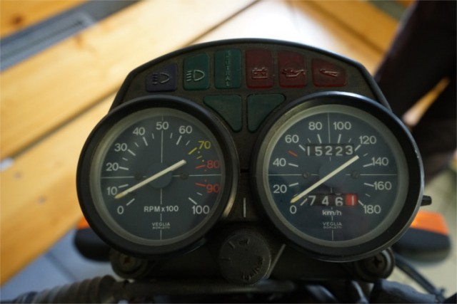 Guzzi-32.jpg