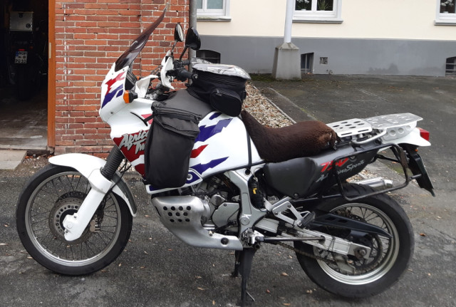 Heckträger mit Einmannbank_1.jpg