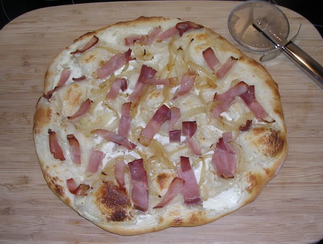 Flammkuchen10-18.JPG