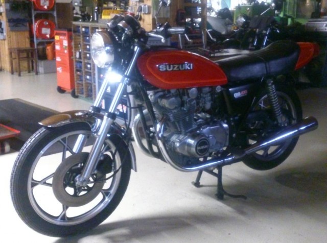 Suzuki-GS400.jpg